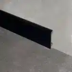 Zócalo Frigg Prisma Negro EPS Antihumedad 10 cm