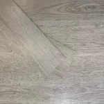 Piso Vinílico Pegable Glubase Listón Malayo 2 mm LVT Tránsito Comercial Frigg 5.02m²