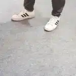 Alfombra Punzonada Autoadhesiva Tapizmat Frigg Gris Claro 4.2 m² - Imagen 2