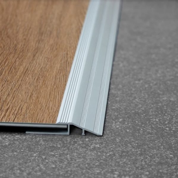 Desnivel para Piso Vinílico Ramp Atrim 41 mm Aluminio Oro Mate