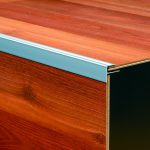 Perfil para Piso Vinílico Deco F Atrim 15 mm Aluminio Cromo Mate