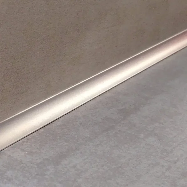Ángulo Interno Euro Atrim 10 mm Aluminio Cromo Mate