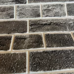 Placa 3D Autoadhesiva Classical Brick Plomo Revestimiento Lifewall 70x70 cm Pack x10
