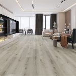 Piso Vinílico Basis Salla 4.3 mm SPC Tránsito Comercial Click